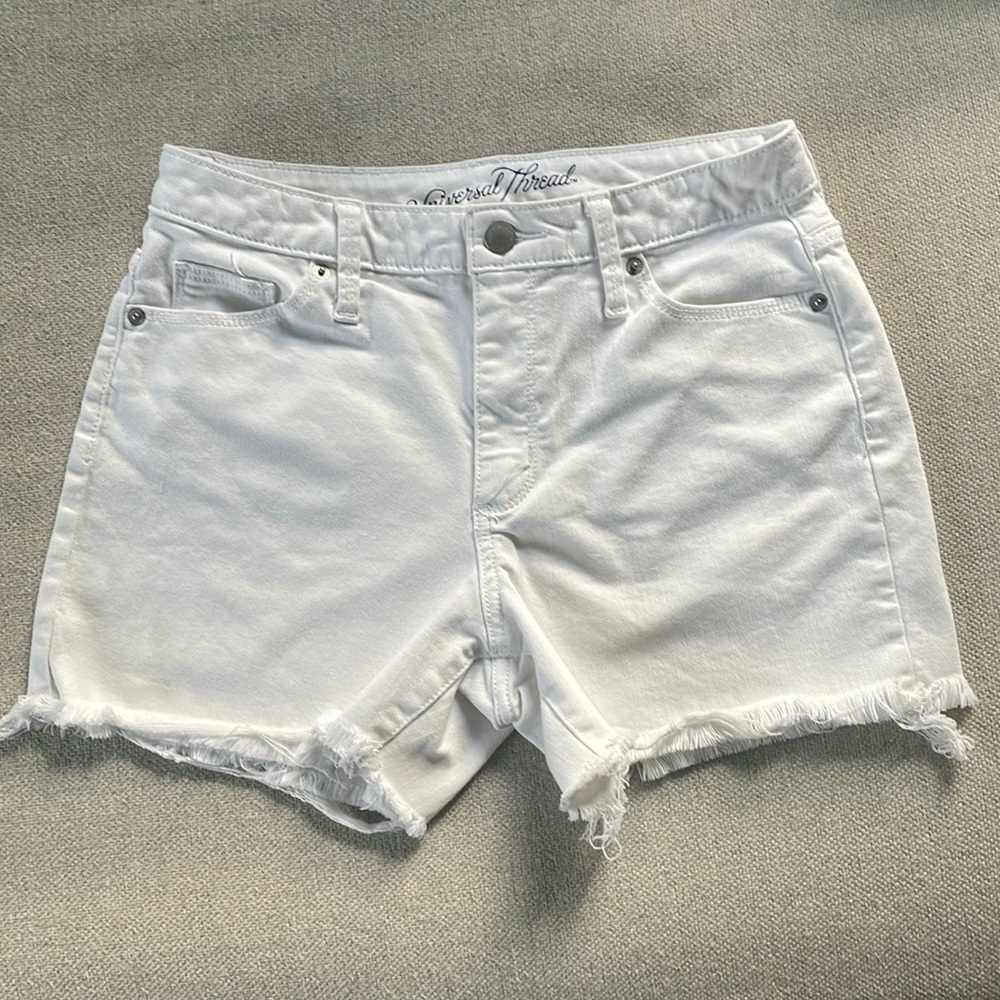 Universal thread shorts